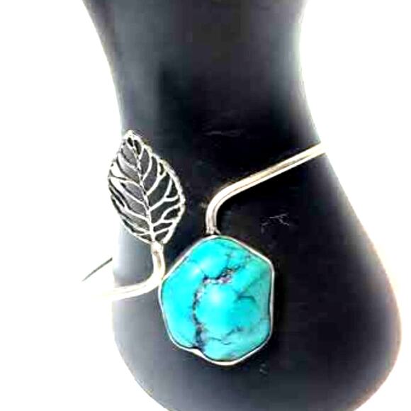 Mod Leaf Turquoise Howlite Rock 925 Wire Bracelet - Picture 5 of 11